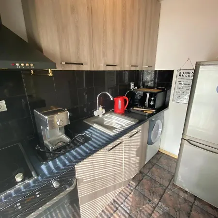 With Lovely Terrace & Free Street Parking プロヴディフ