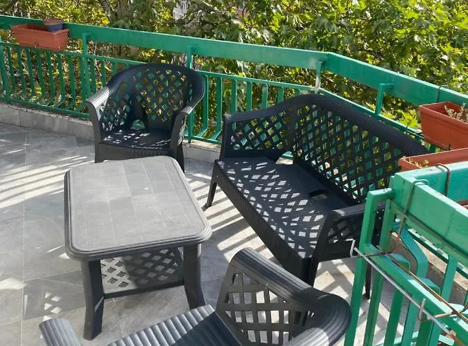 With Lovely Terrace & Free Street Parking