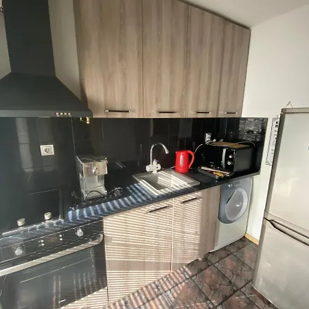 شقة With Lovely Terrace & Free Street Parking