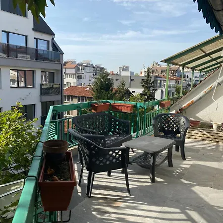 Central Studio With Lovely Terrace & Free Street Parking * Plovdiv