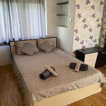 Central Studio With Lovely Terrace & Free Street Parking * Plovdiv